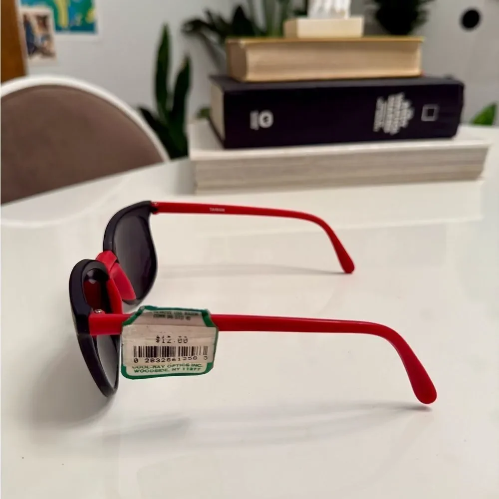 Rad True Vintage 1980s Deadstock Red Gradient Unisex Lens Sunglasses